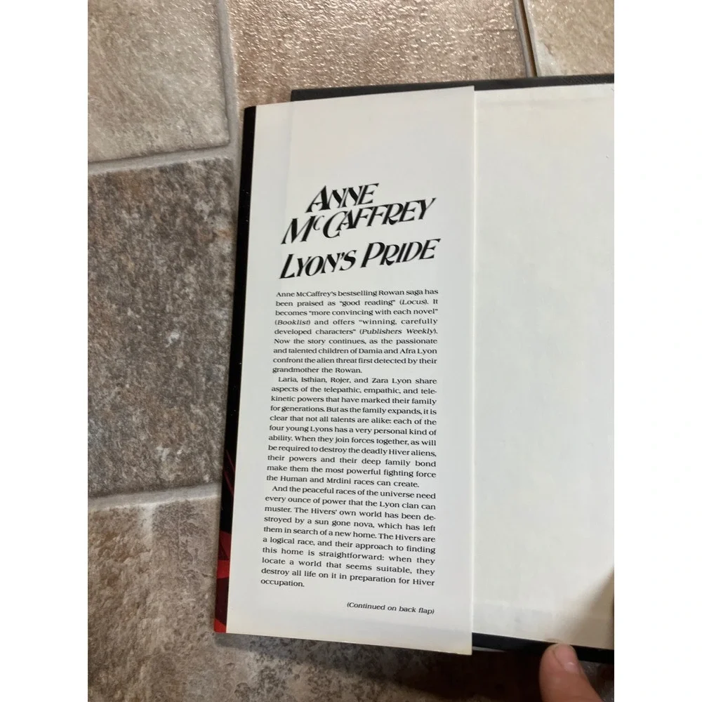 Lyon's‎ Pride Anne McCaffrey Science Fiction Paperback Book